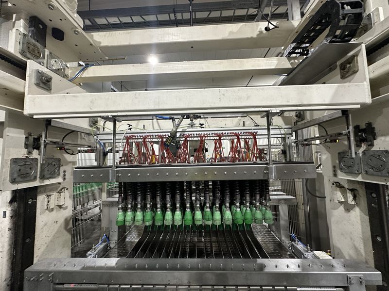 Robot en opneemkoppen – foto 2 van 4